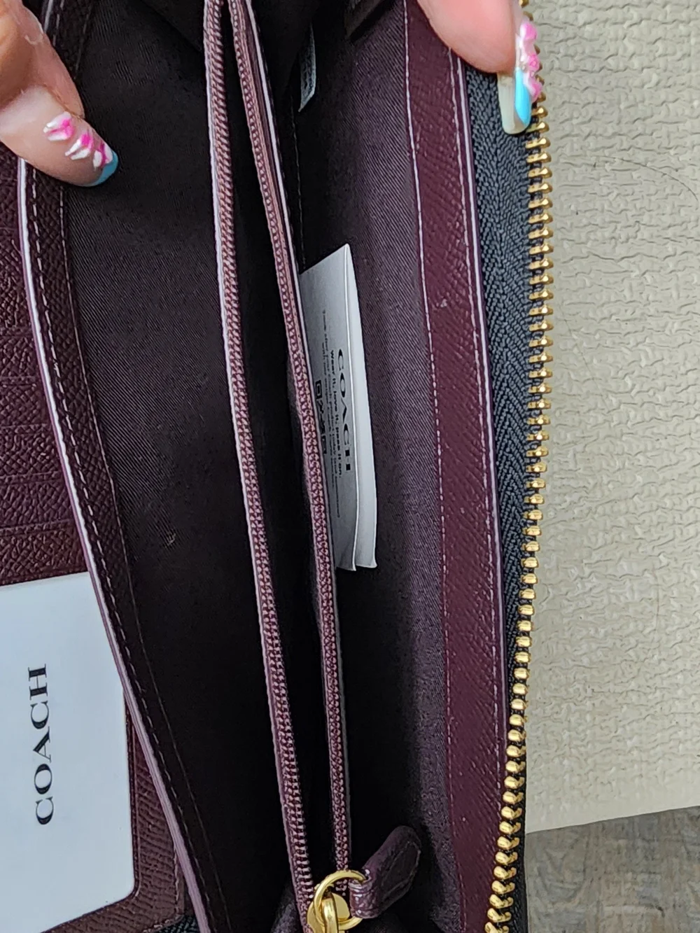NWOT Coach Black Pebbled Leather Zip Wallet with Gold 'C' Logo